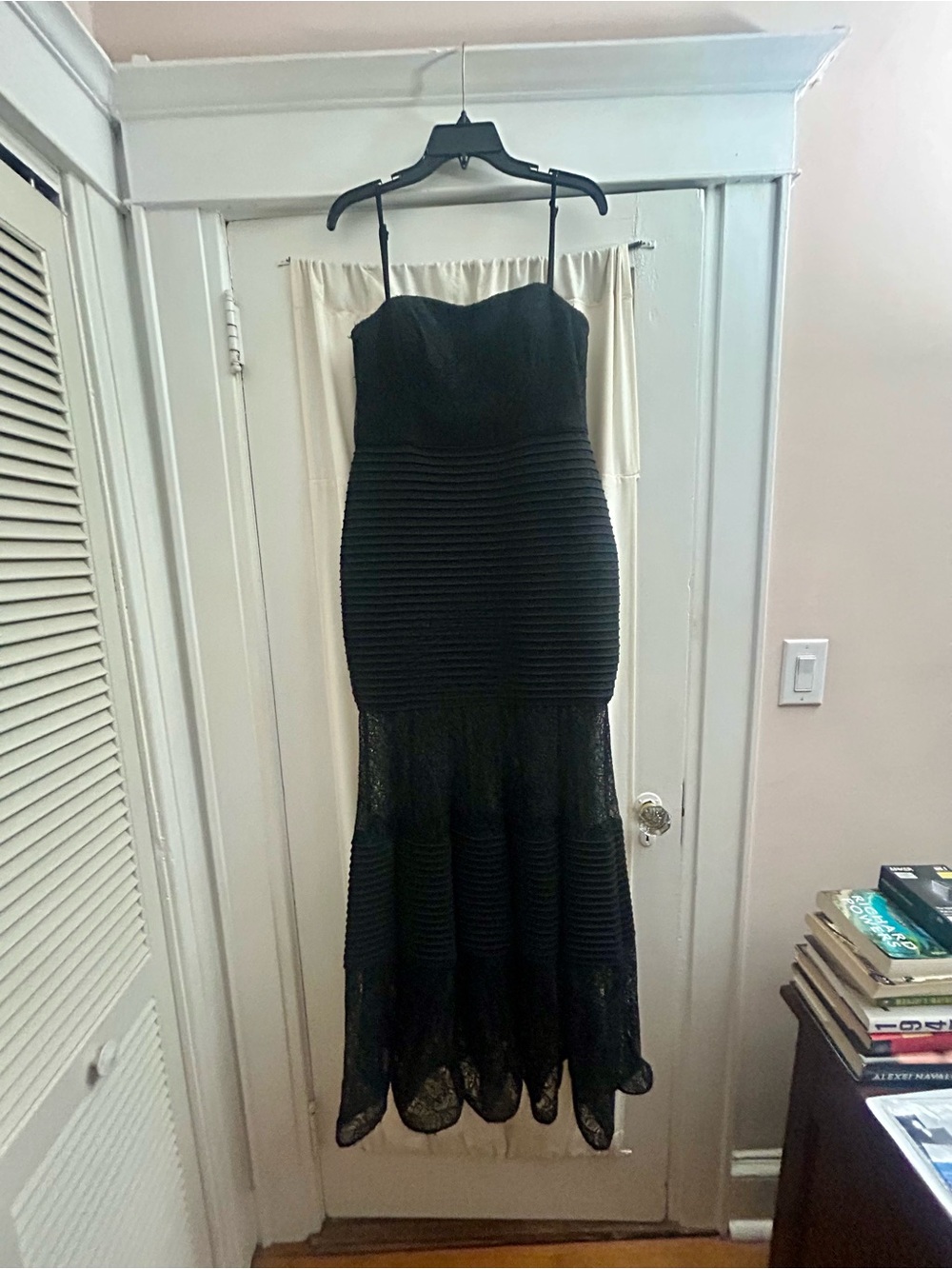 Elegant Black Strapless Maxi Dress with Lace Hem size 6